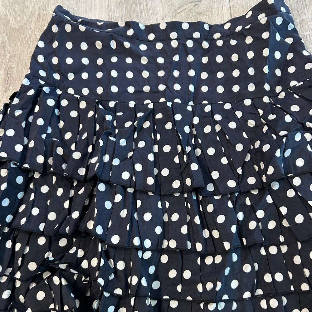 Michael Kors black and white silk ruffle mini skirt. Size 2 - Picture 2 of 3